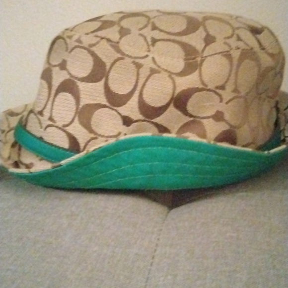 Coach hat - Picture 2 of 4